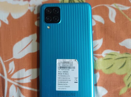 Samsung F12